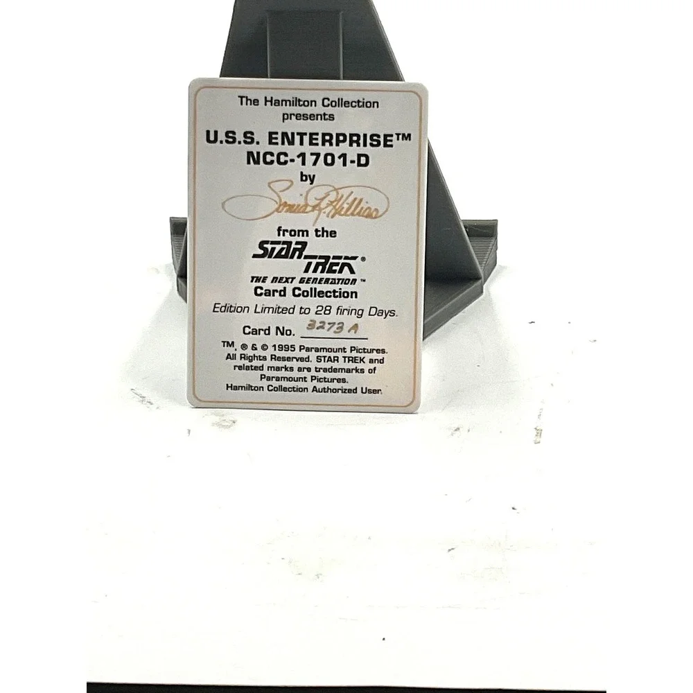 Hamilton Collection Star Trek NCC-1701-D‎ Porcelain Card